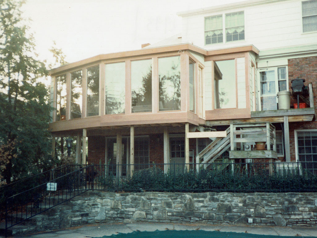 Deck-conversion-into-conditioned-sun-room-2.jpg